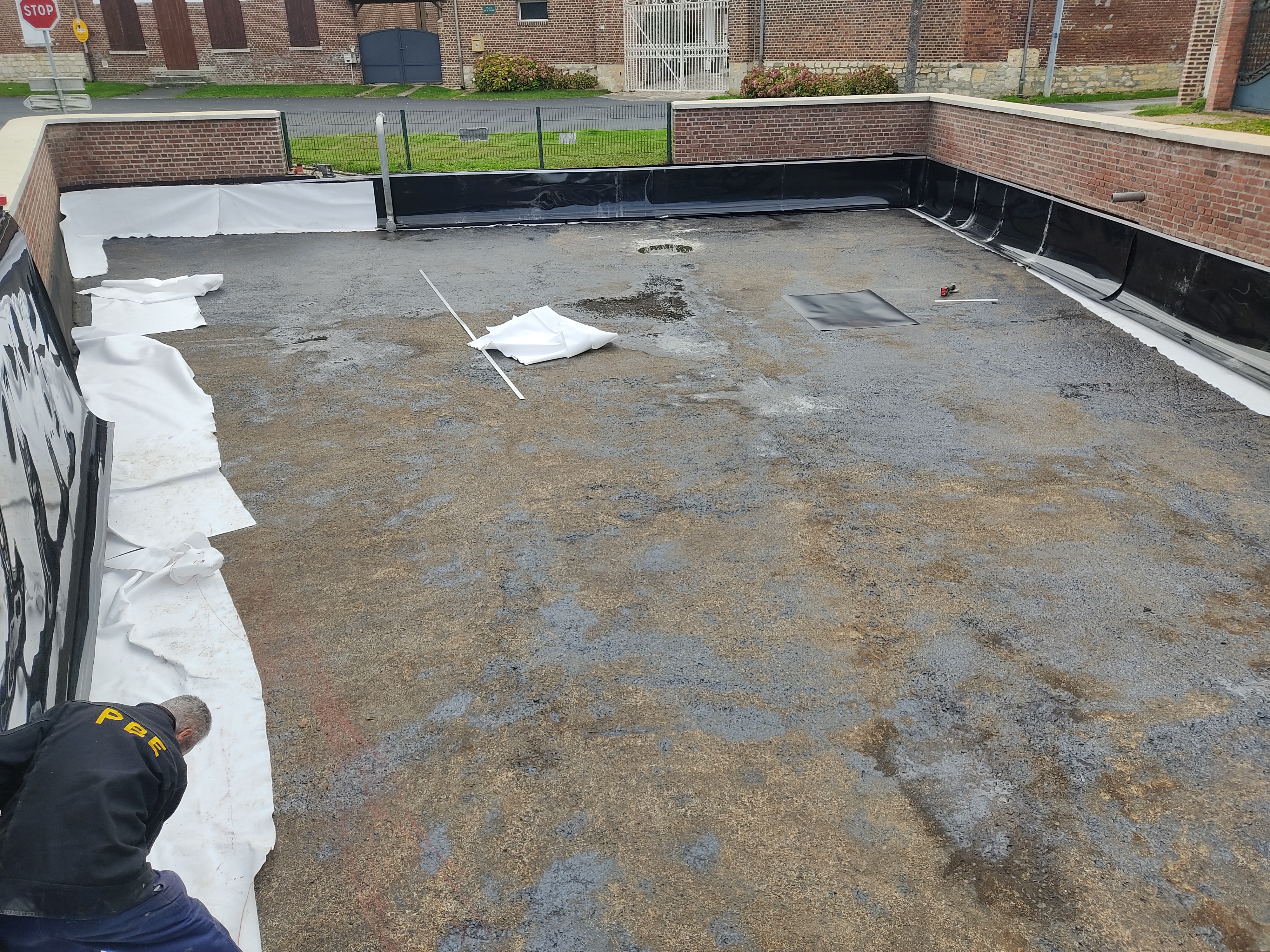 Nouvelle étanchéité sur mare béton fissurée dpt 60