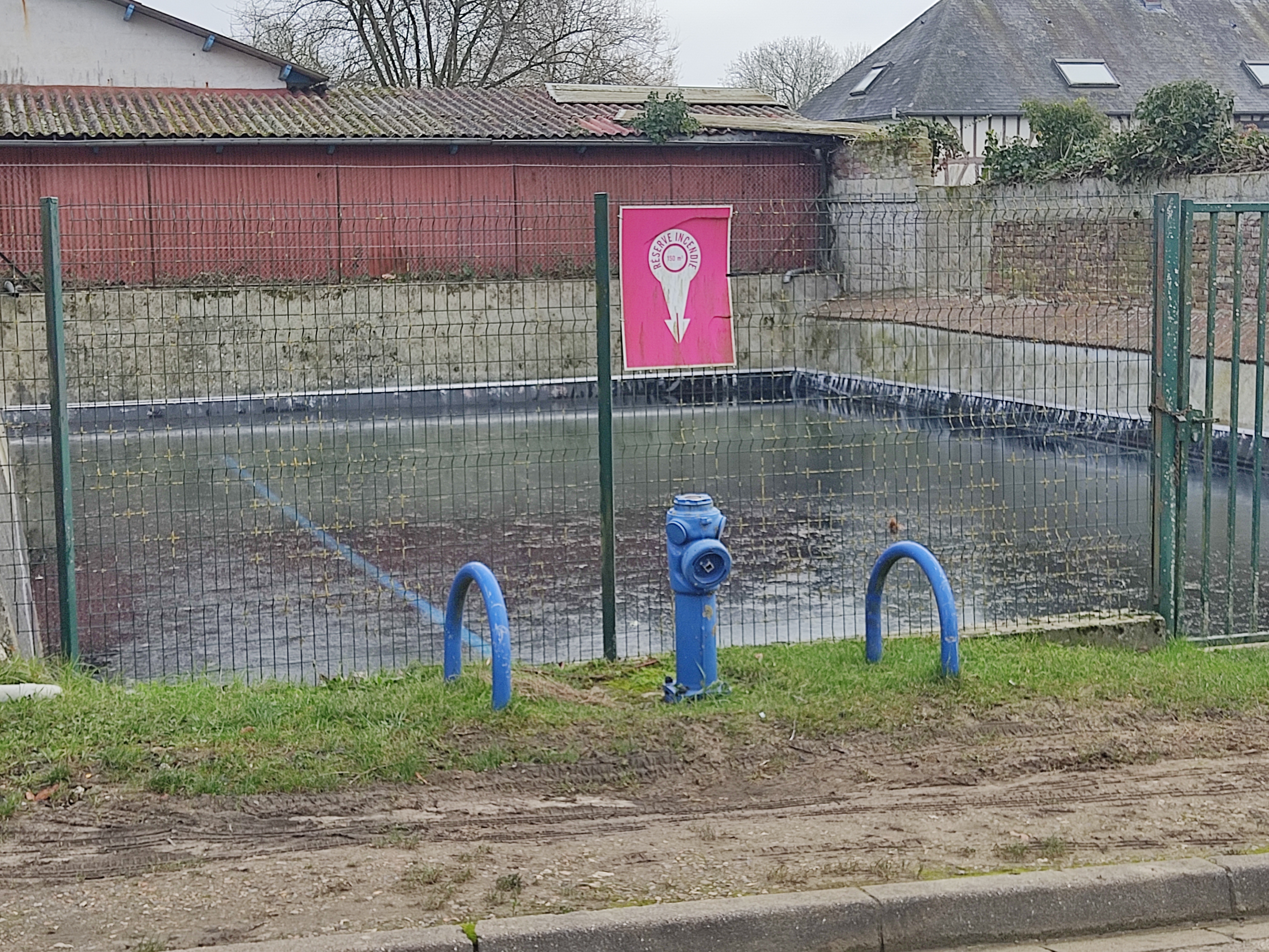 Nouvelle étanchéité sur mare béton. DPT 60